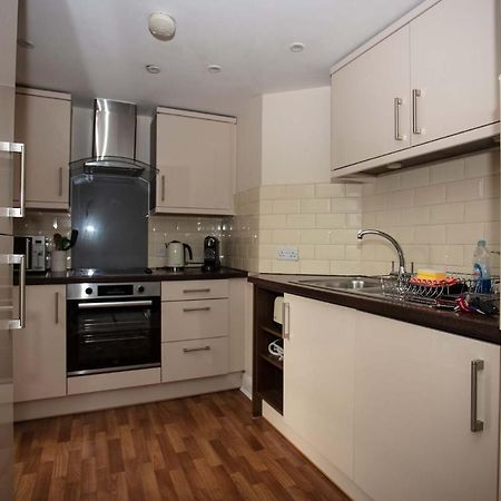 Salisbury 2-Bed Luxury Apartment Extérieur photo